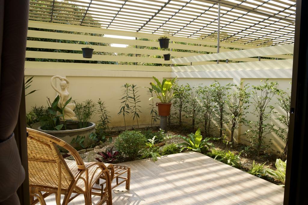 Relax Garden House Hotel Chiang Mai Exterior photo