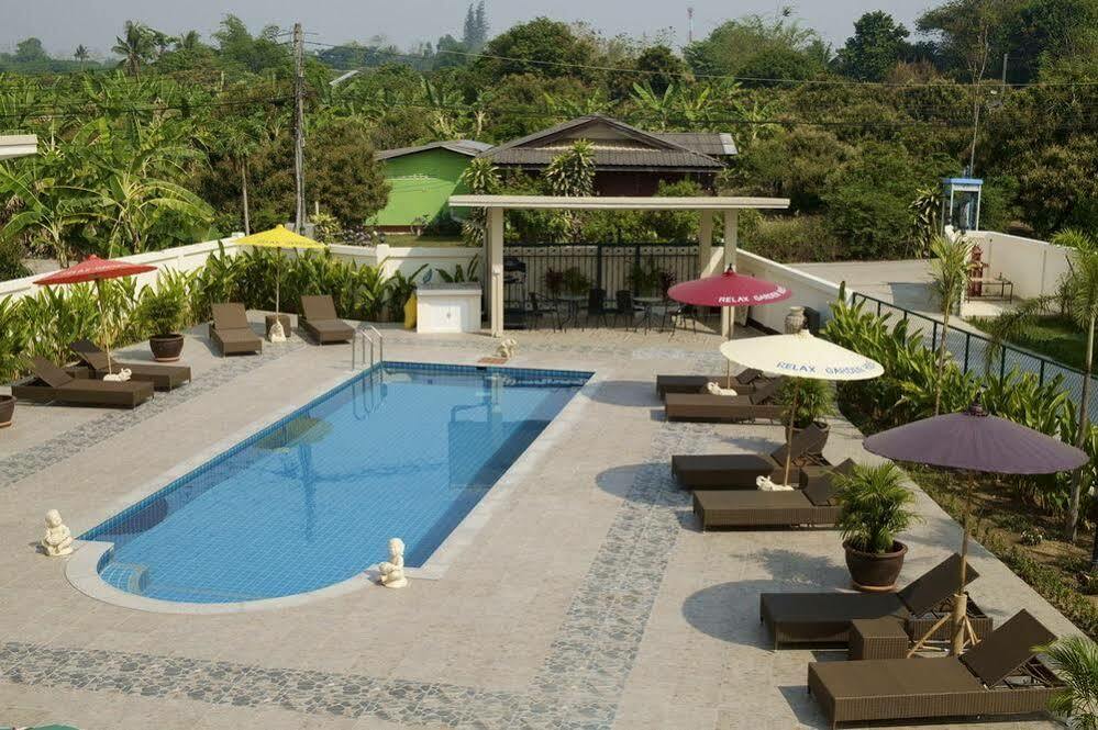 Relax Garden House Hotel Chiang Mai Exterior photo